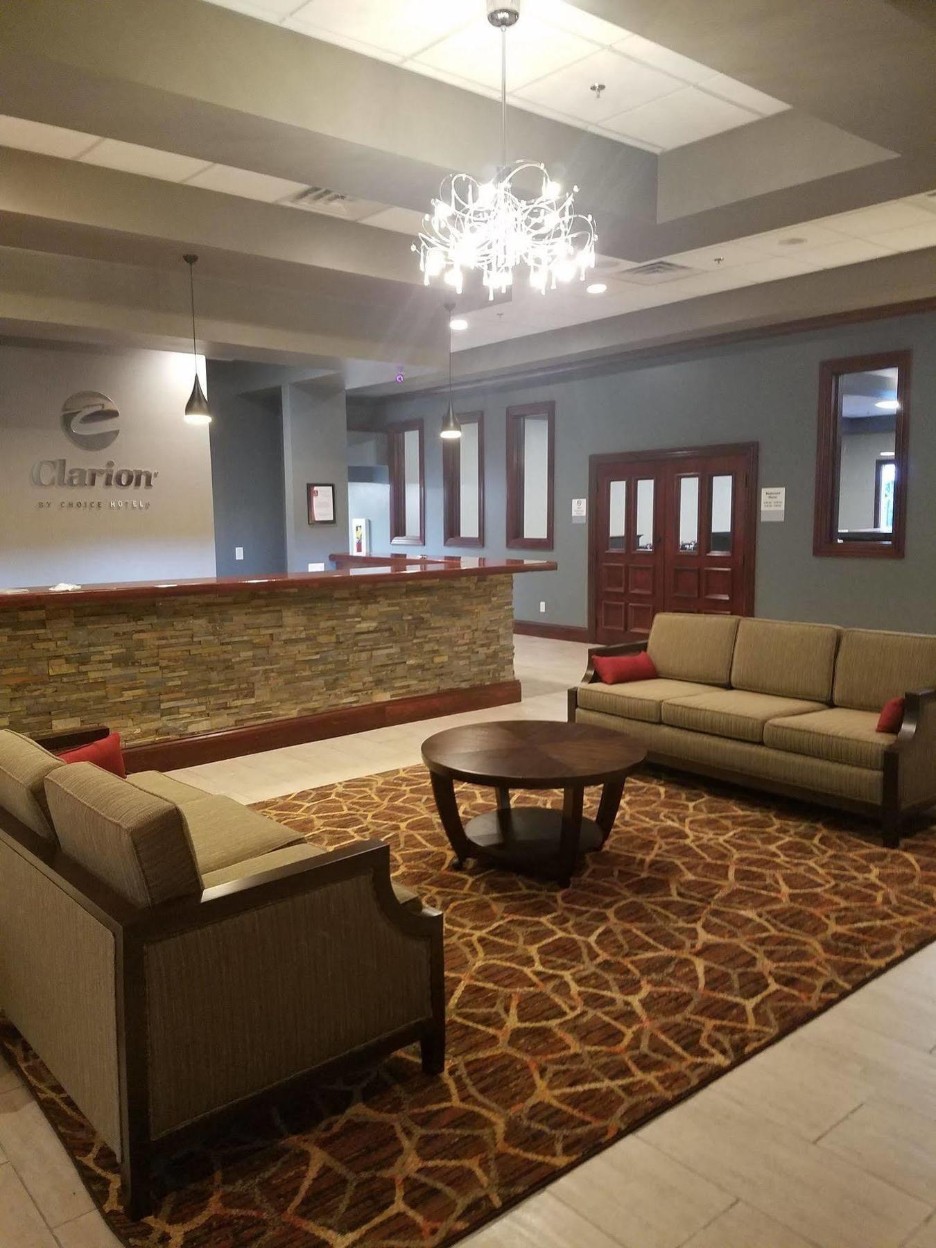 Clarion Inn Belle Vernon Eksteriør bilde